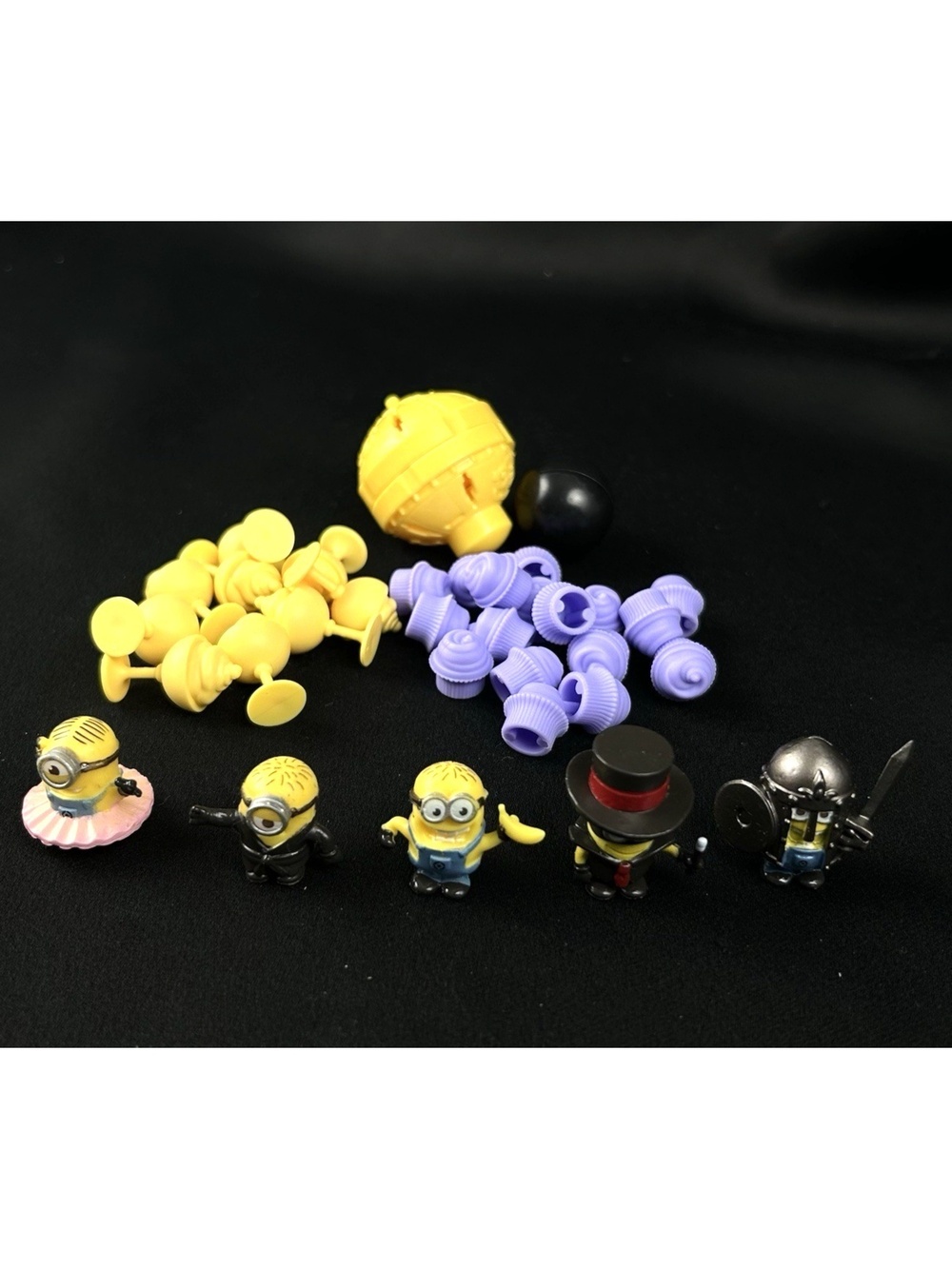 Hasbro Monopoly Despicable Me Minions Bilingual Board Game Replacement Pieces